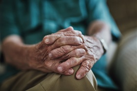 Les douleurs chroniques chez les personnes âgées